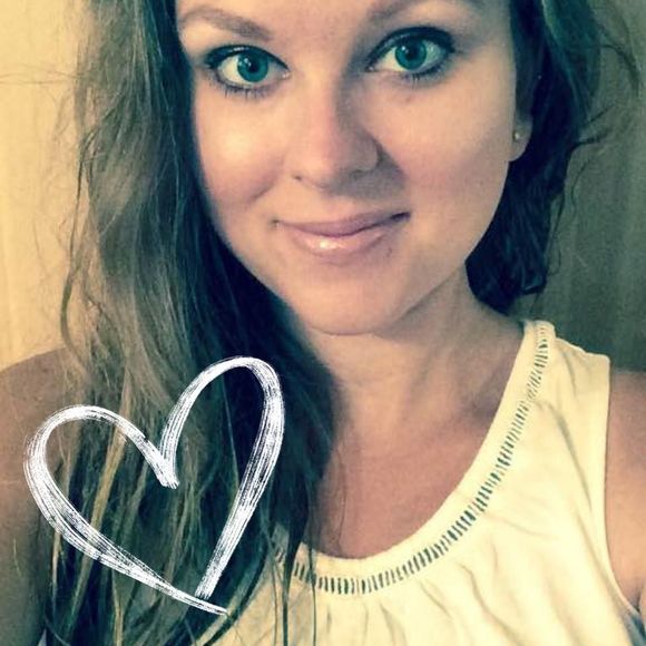 Meet your Posher, Hayley - Picture 1 of 1